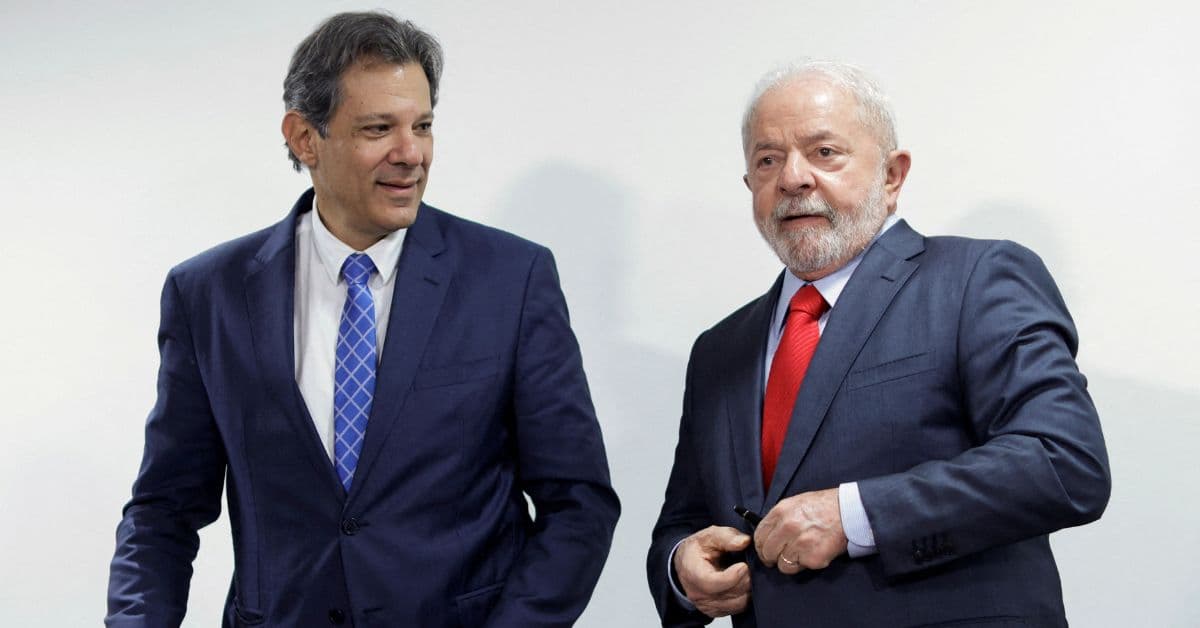 Lula diz que analisará proposta de Haddad, mas não fará cortes às custas dos pobres