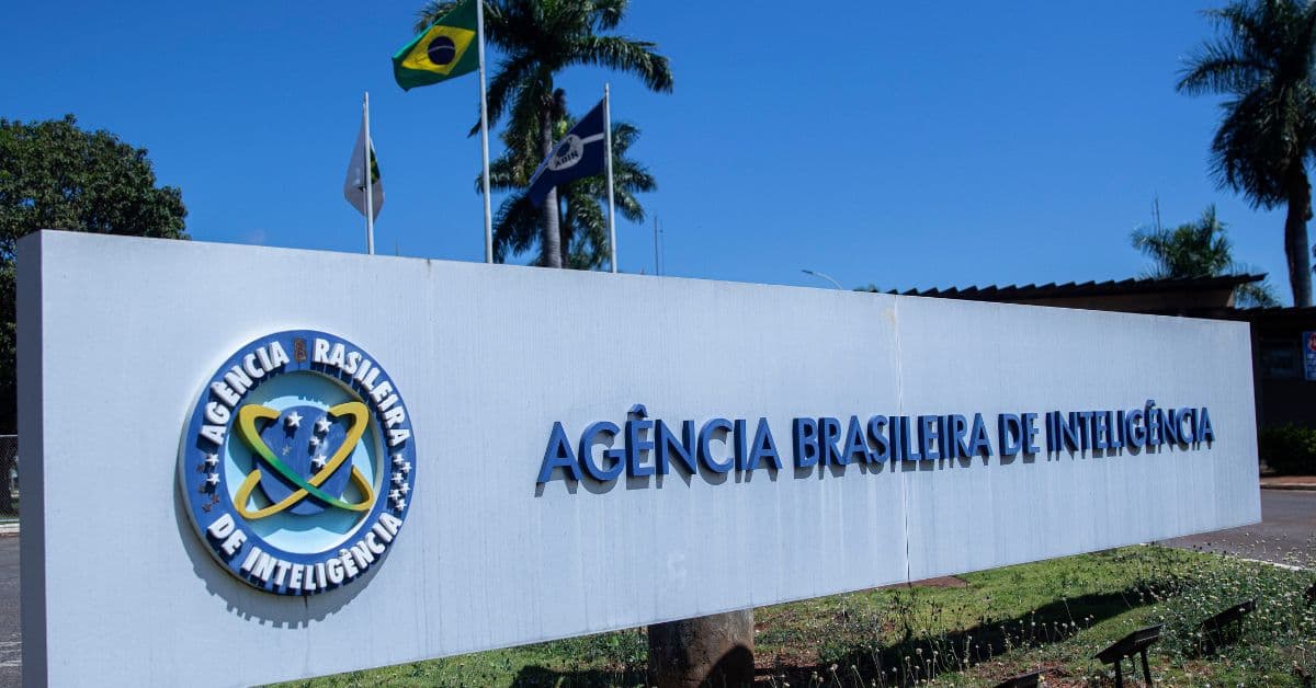 PGR e Moraes põem Abin de Lula sob suspeita em investigação de ‘Abin paralela’ de Bolsonaro