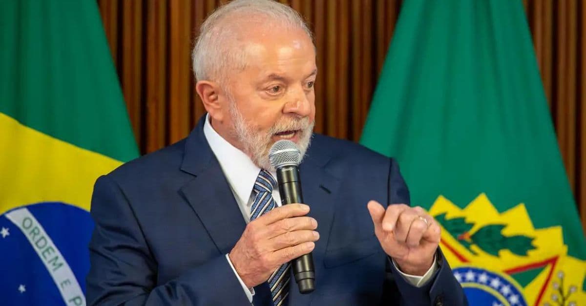 Lula volta a fazer críticas ao presidente do Banco Central