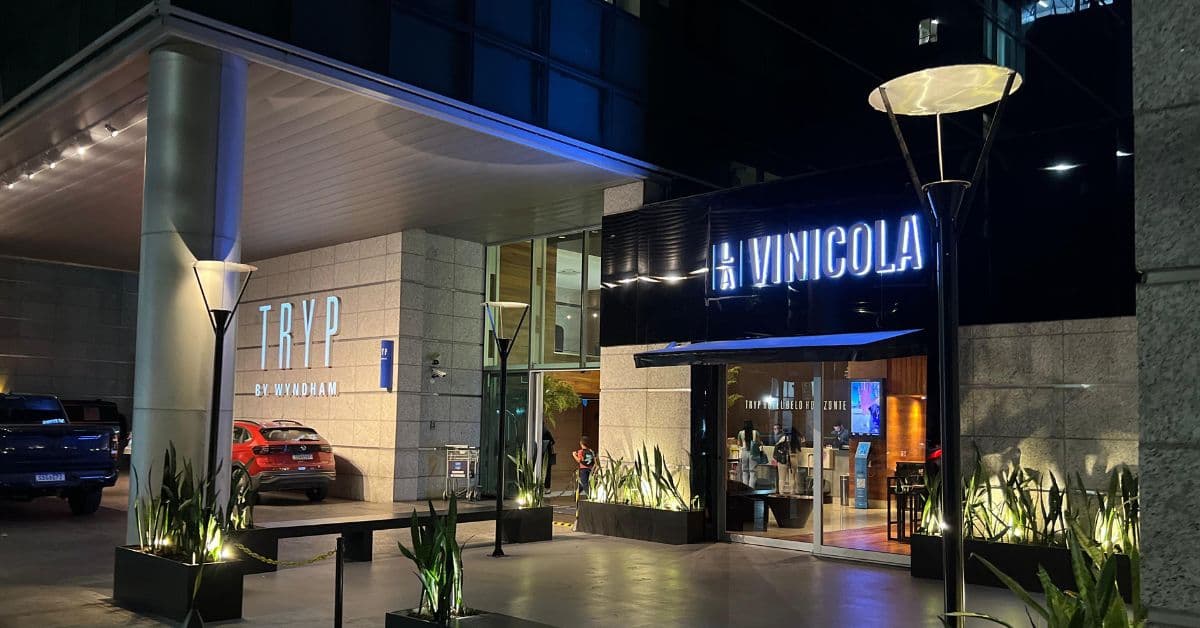 Restaurante La Vinícola é aberto ao público no hotel Tryp BH Savassi