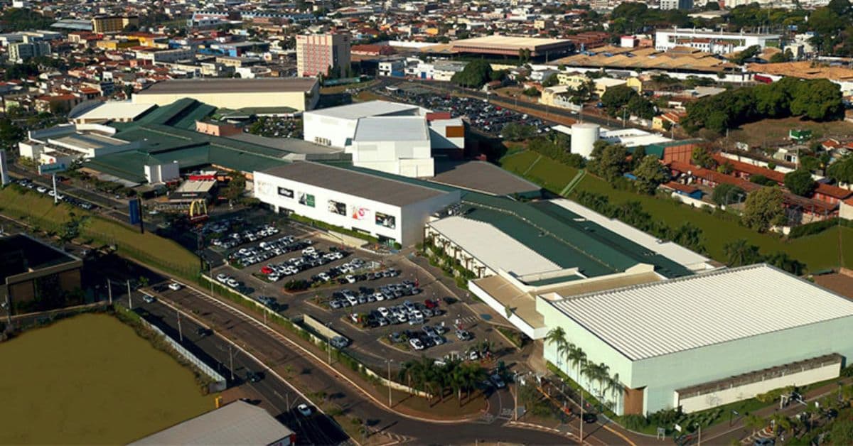 HSI Malls assina acordo de aquisição para expansão do Shopping Uberaba