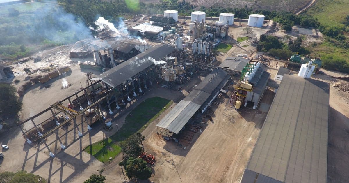 Após nove anos desativada, usina de açúcar é reaberta no Vale do Mucuri