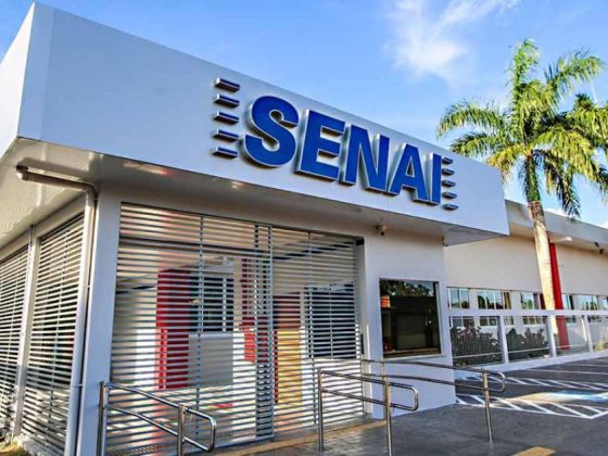 cursos técnicos gratuitos do Senai com auxílio de até R$ 1.200 por mês