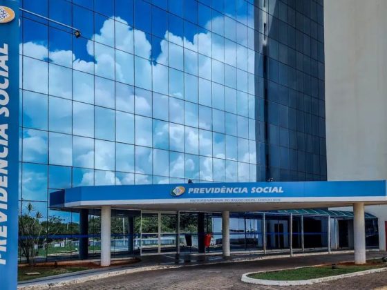 Fachada do edifício-sede da Previdência Social, que terá horário de bancos e INSS reduzido no jogo do Brasil
