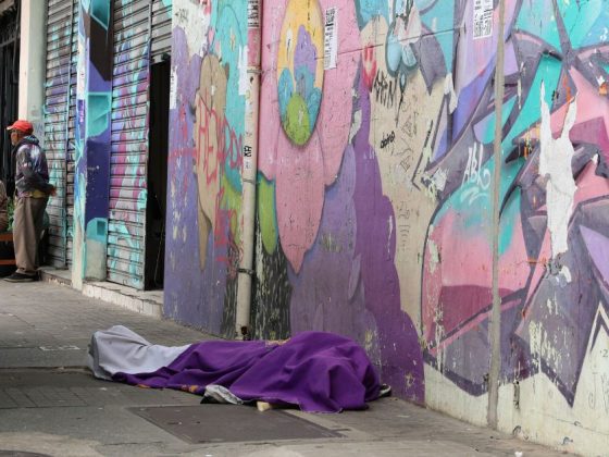 Pessoa em situação de vulnerabilidade social. Foto: Rovena Rosa/Agência Brasil