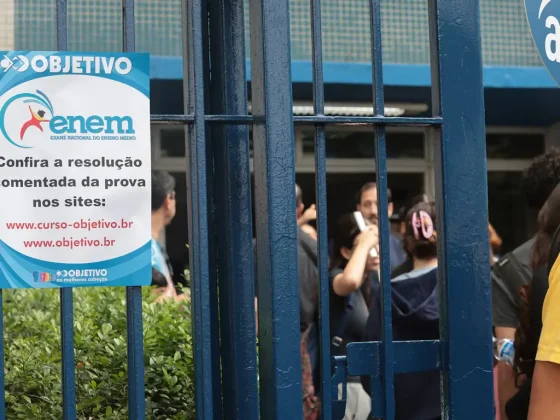 Cartaz do Exame Nacional do Ensino Médio (Enem). Foto: Paulo Pinto / Fonte: Agência Brasil