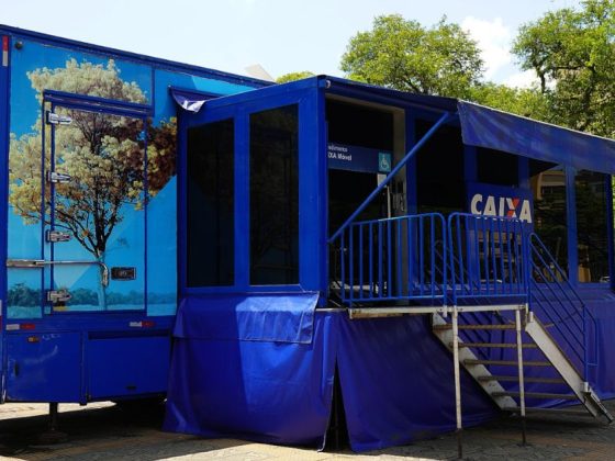 Caminhão da Caixa Econômica Federal para renegociação de dívidas na Caixa em BH