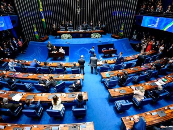 Plenário do Senado Federal durante sessão de votação sobre violência sexual digital contra crianças