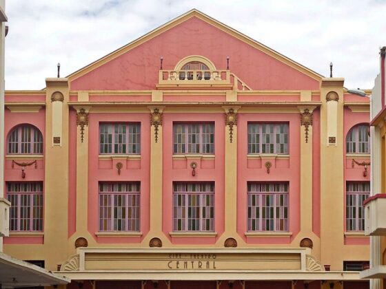 Cine-Theatro Cultural, lugar considerado patrimônio histórico de Juiz de Fora.