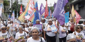 auxiliares de serviços greve