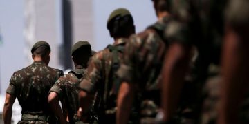 militares