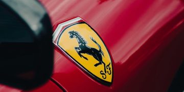 ferrari logo