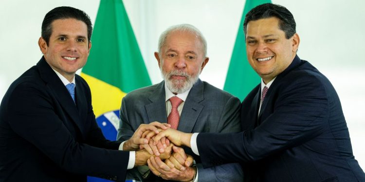lula alcolumbre hugo motta