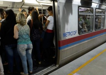 vagão metrô exclusivo mulheres