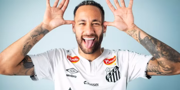 Neymar posa para fotos como jogador do Santos (Foto: Divulgação)