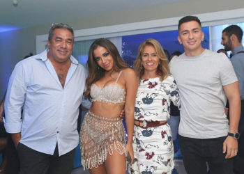 Anitta e família
