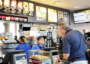 Fast food engorda