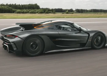 Koenigsegg Jesko Absolut carro