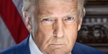 Foto oficial de Trump como 47º presidente dos Estados Unidos (Foto: Divulgação)