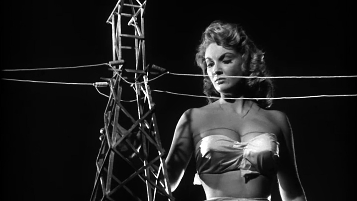 o ataque da mulher de 15 metros