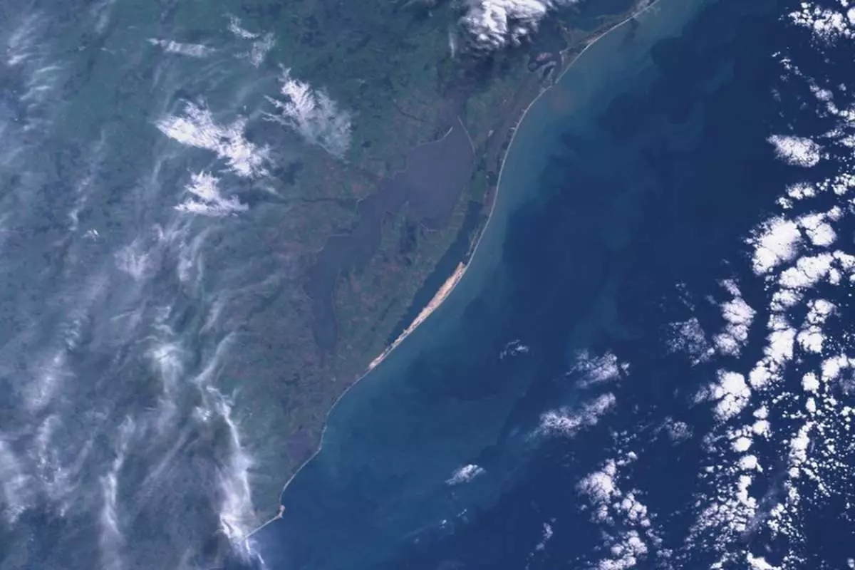 praia do cassino maior praia do mundo vista do espaço