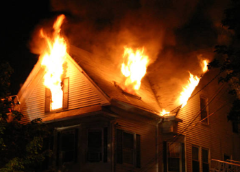 casa incêndio