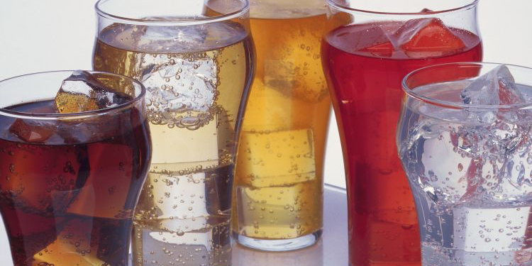 Refrigerante e Água