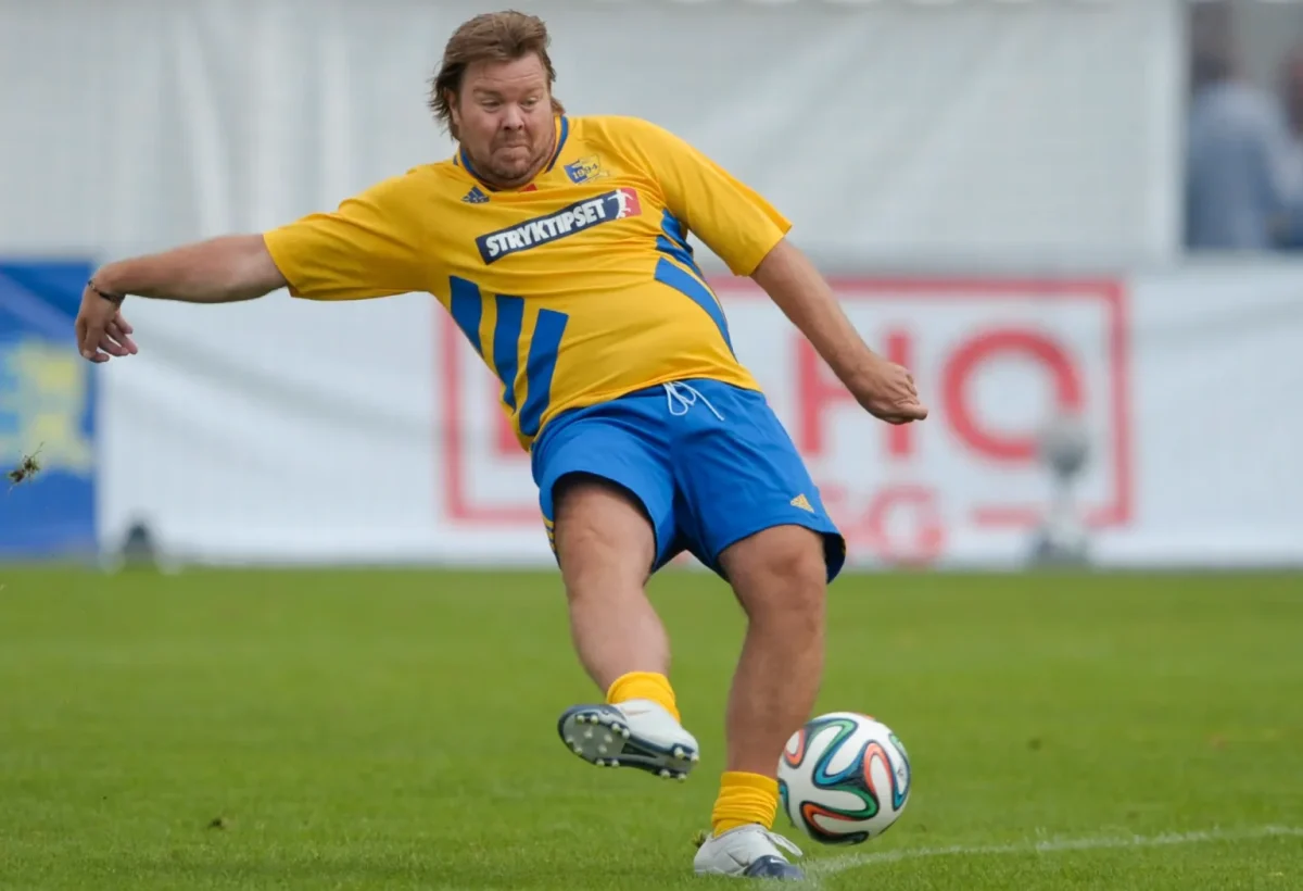 jogador de futebol sueco