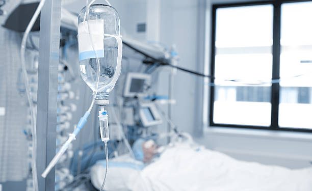 Treatment of a patient in critical condition in the ICU ward