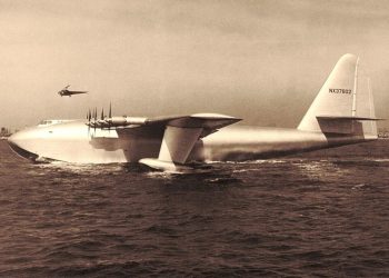 avião spruce goose