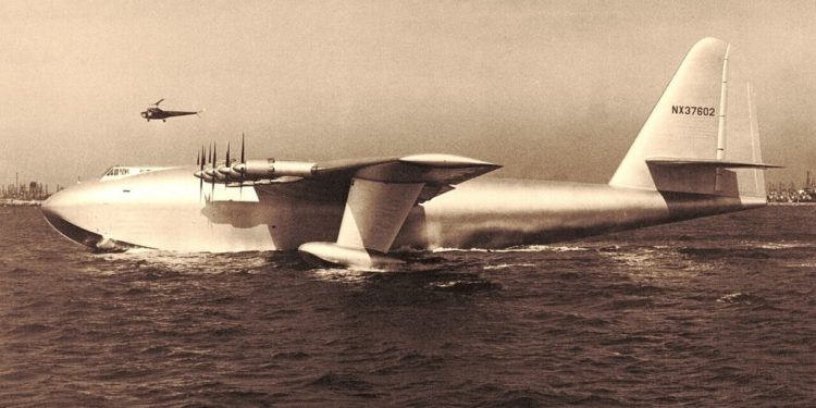 avião spruce goose