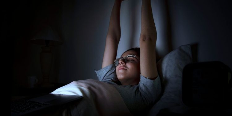 acordando de madrugada