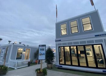 Casa de Elon Musk, terceiro homem mais rico do mundo, é pré-fabricada e avaliada em apenas R$ 245 mil (Foto: Reprodução)