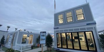 Casa de Elon Musk, terceiro homem mais rico do mundo, é pré-fabricada e avaliada em apenas R$ 245 mil (Foto: Reprodução)