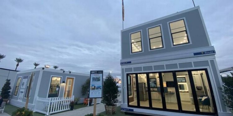 Casa de Elon Musk, terceiro homem mais rico do mundo, é pré-fabricada e avaliada em apenas R$ 245 mil (Foto: Reprodução)