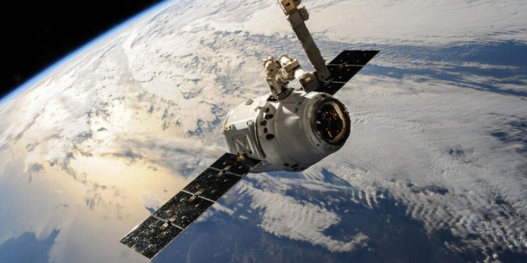 Satélite passa por um processo de reentrada na Terra (Imagem: SpaceX/Divulgação)