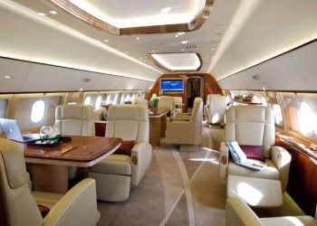 Interior do A319 da Comlux (Foto: Divulgação Comlux Malta)