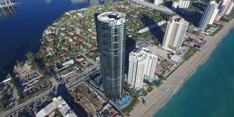 Porsche Design Tower