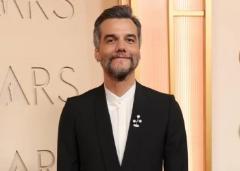 Wagner Moura nos bastidores do Oscar 2026 (Foto: Reprodução/ Instagram/ @mtvbrasil)