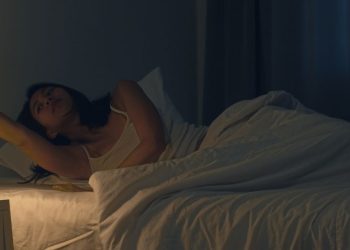 acordar de madrugada