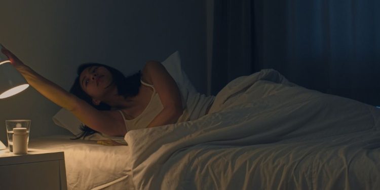 acordar de madrugada