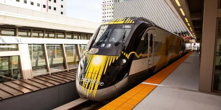 O Brightline vai de Orlando a Miami e tem duas categorias de vagões
(Foto: Divulgação)