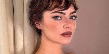 emma stone blurry lips