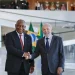 Lula ao lado do presidente da África do Sul, Cyril Ramaphosa, no Palácio do Planalto (Foto: Ricardo Stuckert/PR)