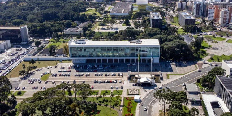 Palácio Iguaçu, sede do governo do Paraná (Foto: Roberto Dziura Jr./AEN)