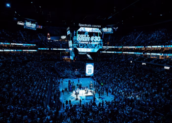 Dell curry spectrum center