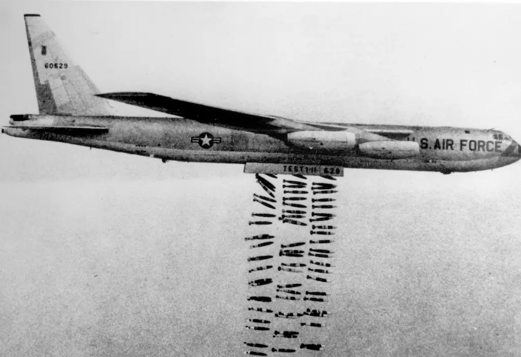avião b-52 eua mortal