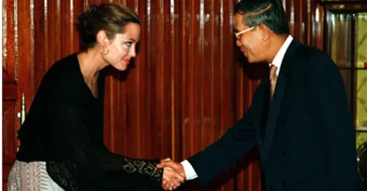 angelina jolie selva camboja