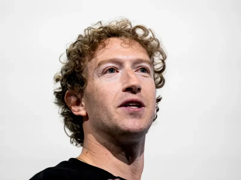 mark zuckenberg meta whatsapp