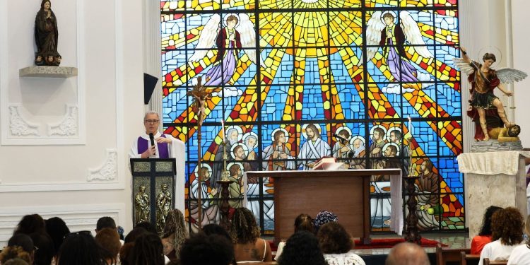 igreja deus religião